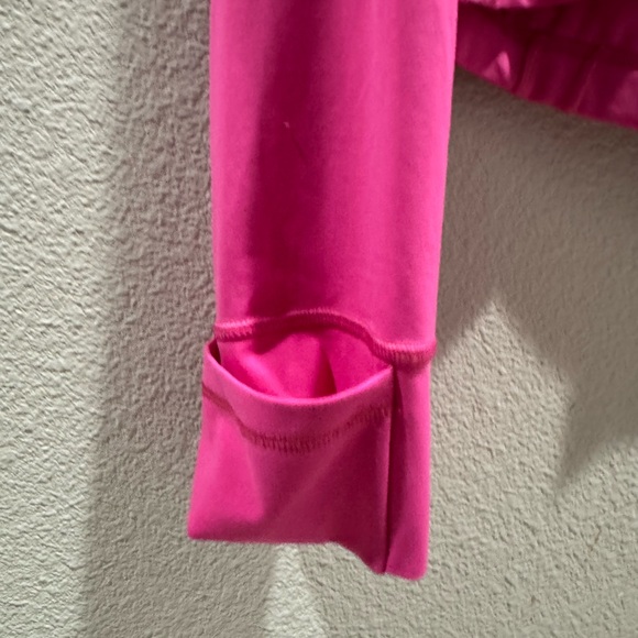 (10) Lululemon Define Cropped Half Zip *Luon
Sonic Pink - Picture 11 of 11